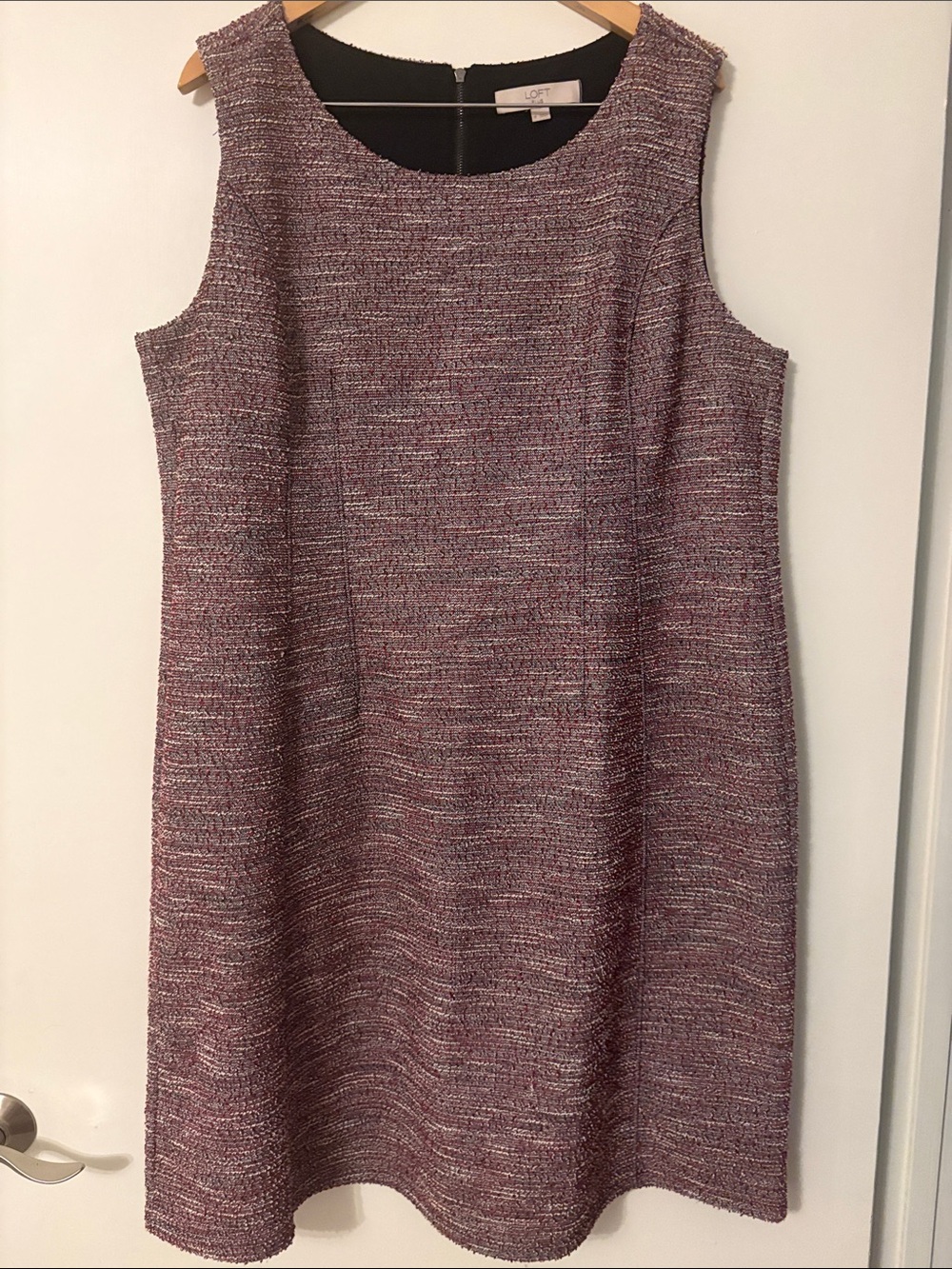 Like New LOFT Plum Tweed Sleeveless Shift Dress (size 18)